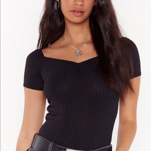Black Sweetheart Neck Ruched Ribbed Top - Picture 1 of 3